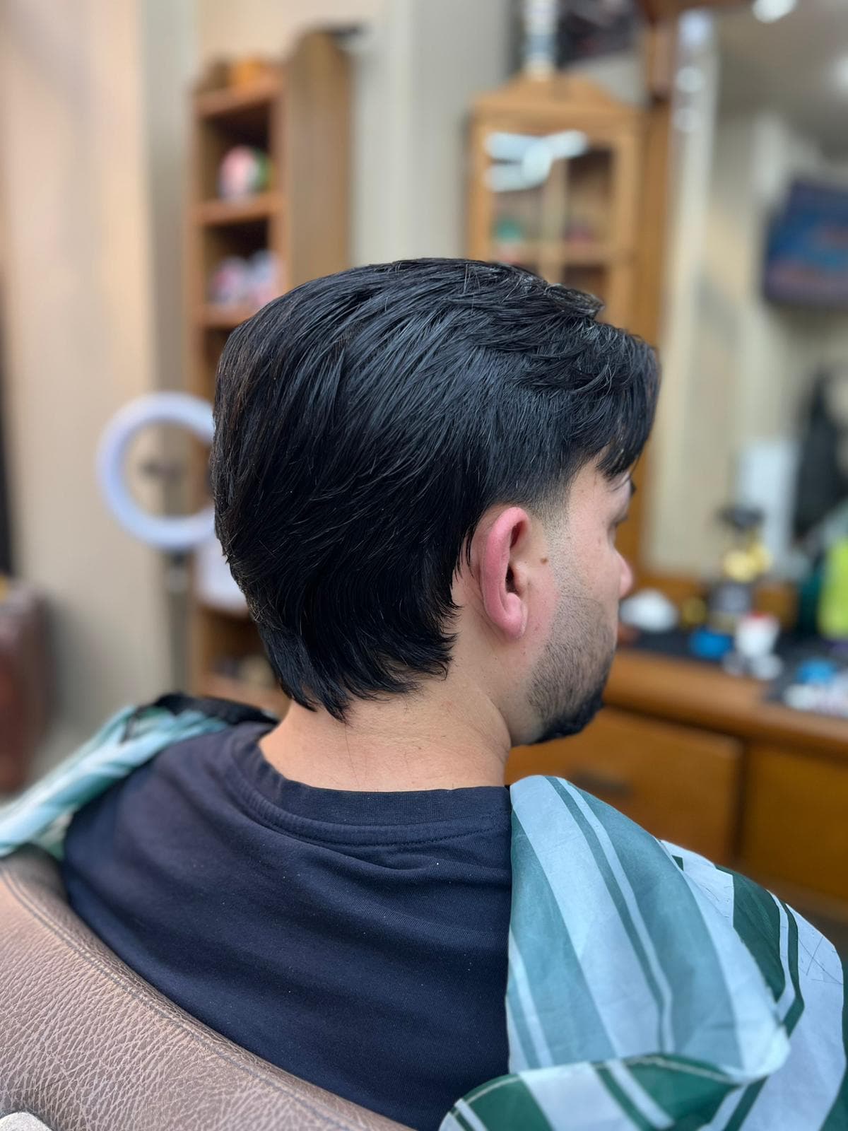 Klippning och skägg hos Raffi's Barbershop (1)