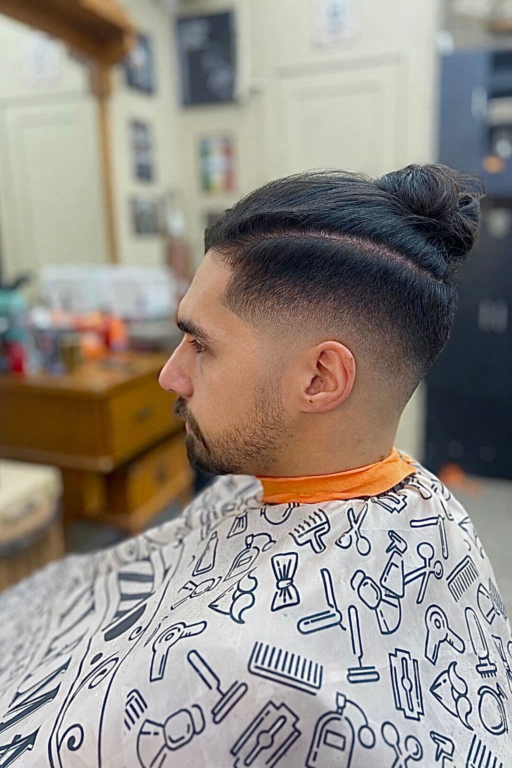 Klippning och skägg hos Raffi's Barbershop (3)
