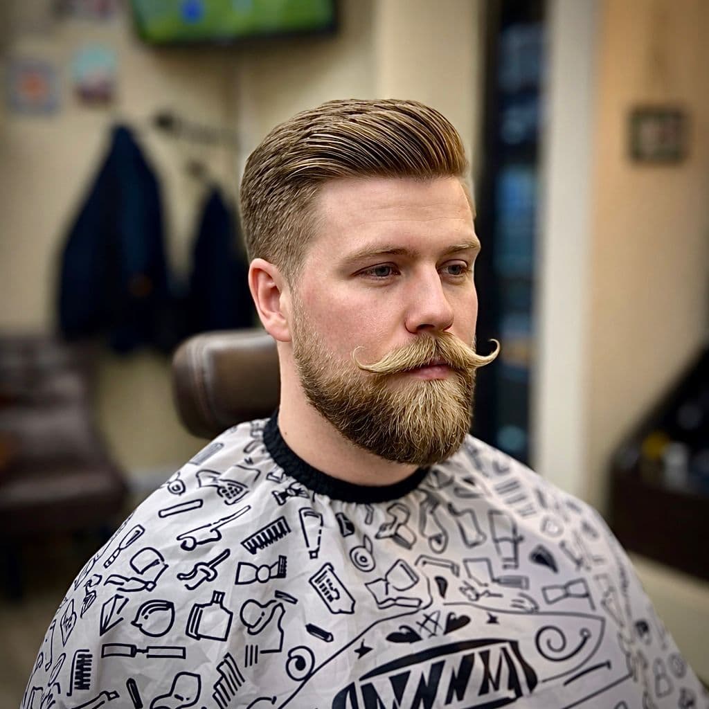 Klippning och skägg hos Raffi's Barbershop (10)